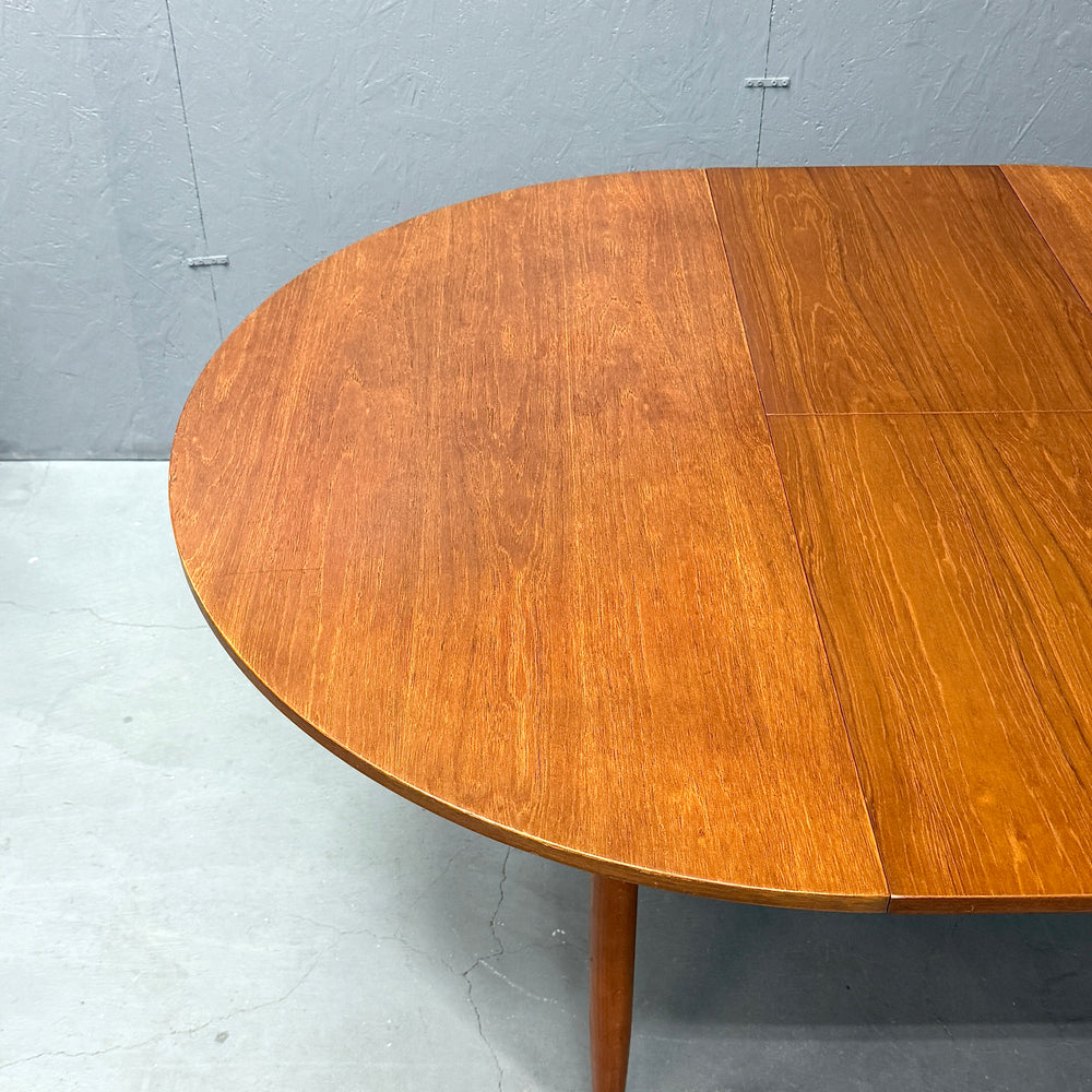 
                      
                        TEAK EXTENSION ROUND TABLE チークラウンドテーブル (501)
                      
                    