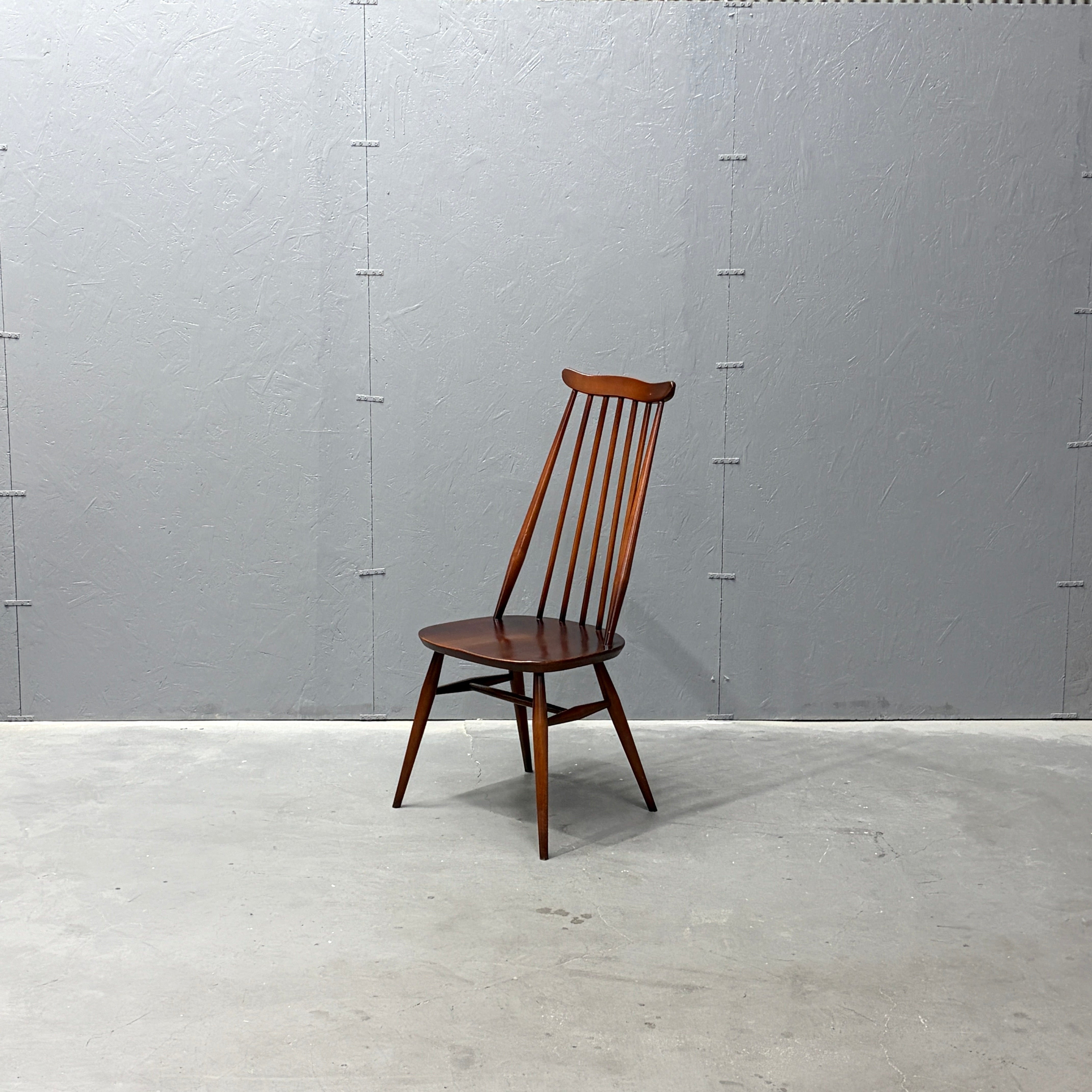 ERCOL(アーコール) ゴールドスミスチェア ダークコロニアル (606) ERCOL(アーコール) / GOLDSMITH CHAIR DARK ゴールドスミスチェア