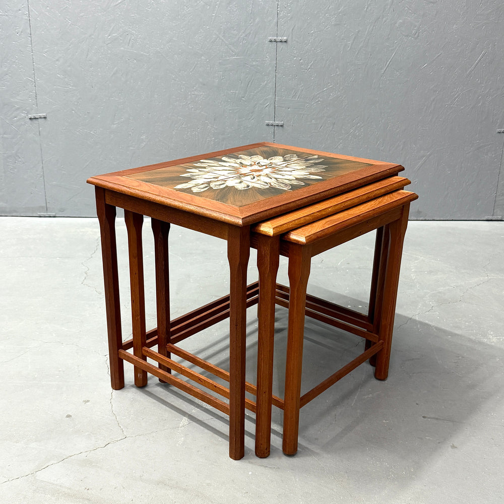 
                      
                        MOBELFABRIKKEN TOFTEN(モーベルファブリッケン・トフテン) / Tiletop nest table タイルトップ テストテーブル (501)
                      
                    