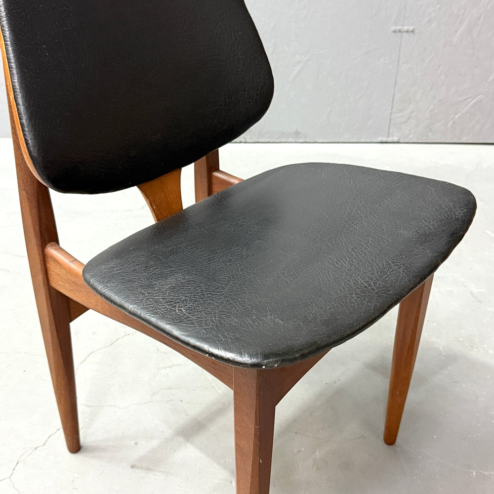
                      
                        Elliots of Newbury(EON) / VINTAGE CHAIR ヴィンテージチェア (501)
                      
                    