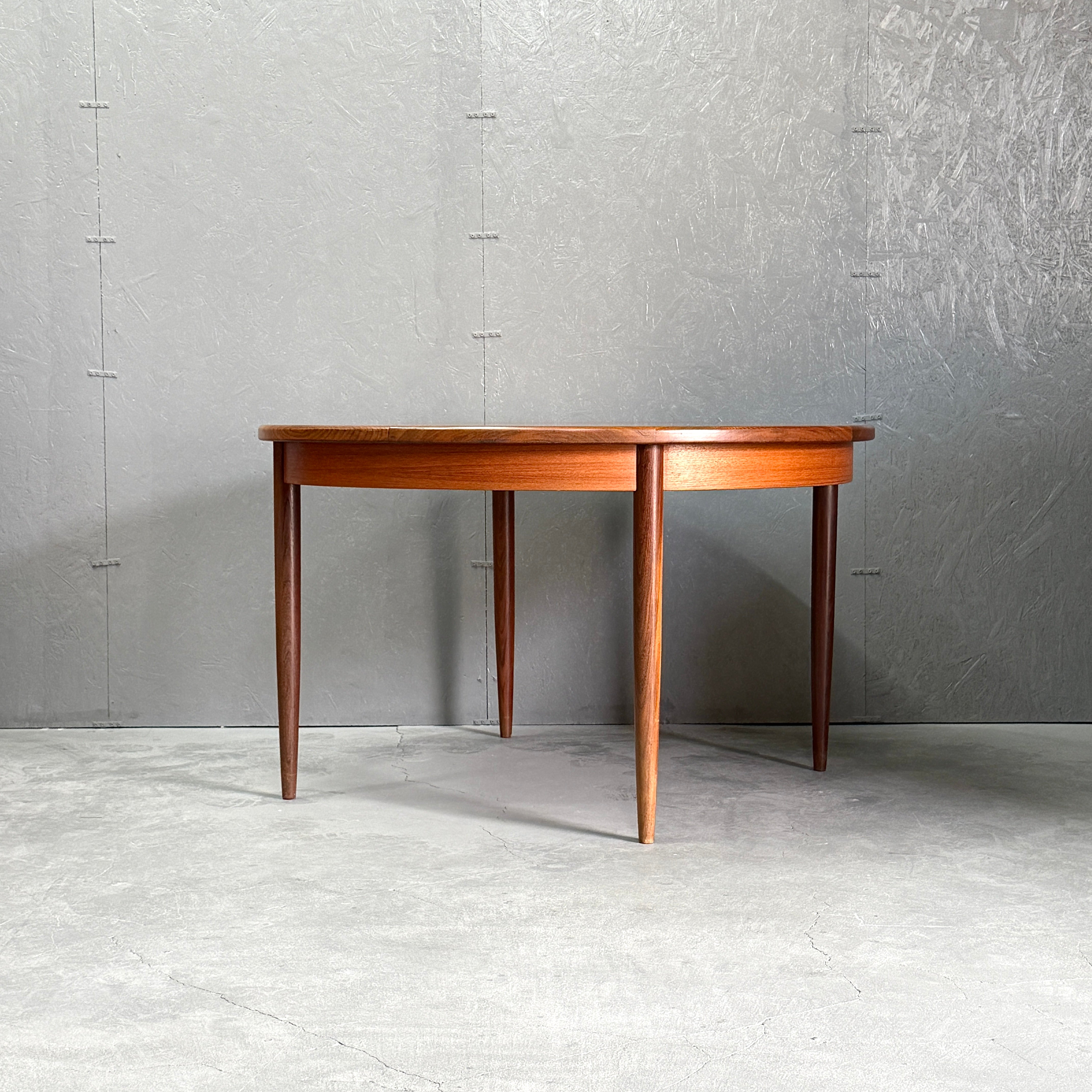 ダイニングテーブル – NONOR FURNITURE