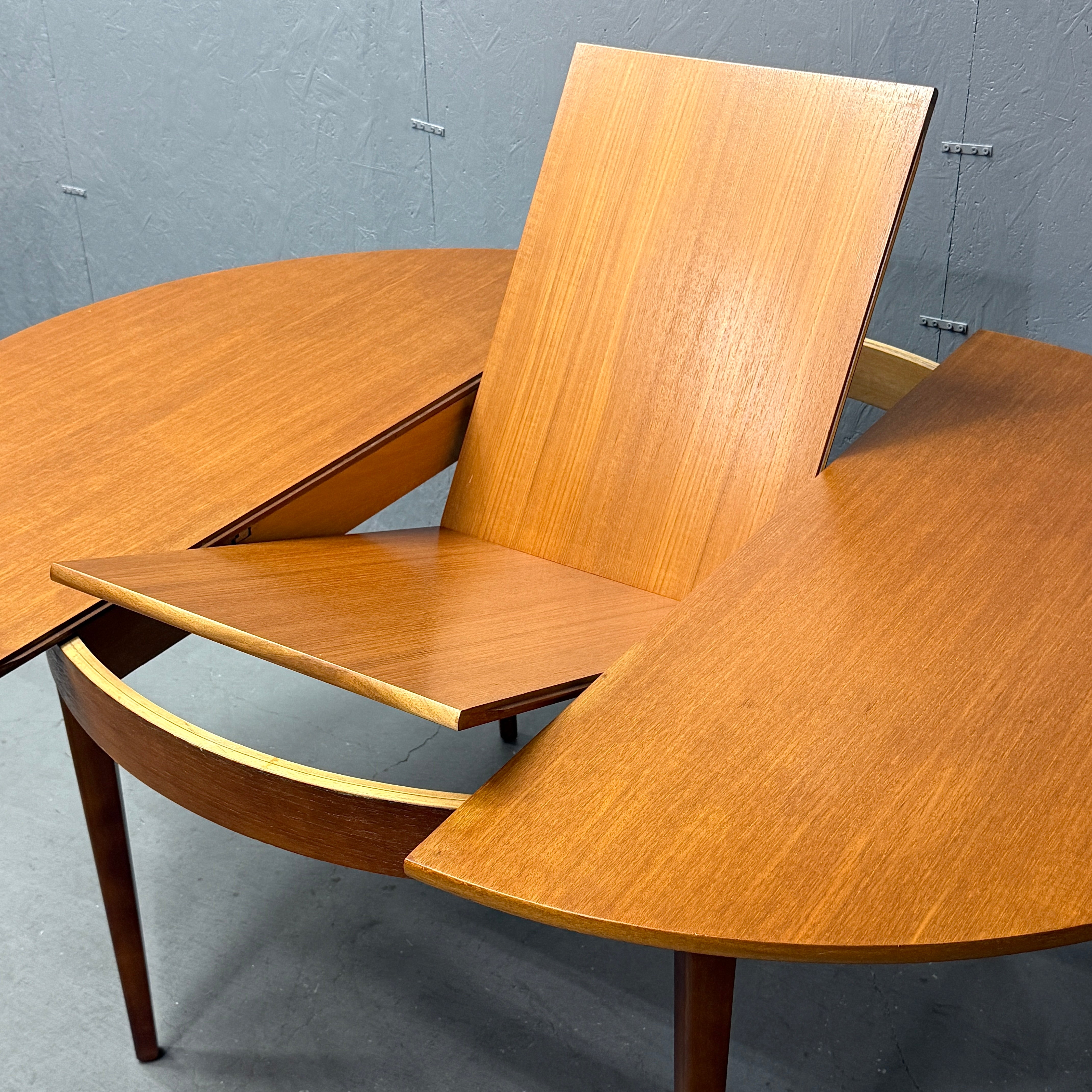 SUTCLIFFE OF TODMORDEN / Extension round table エクステンション