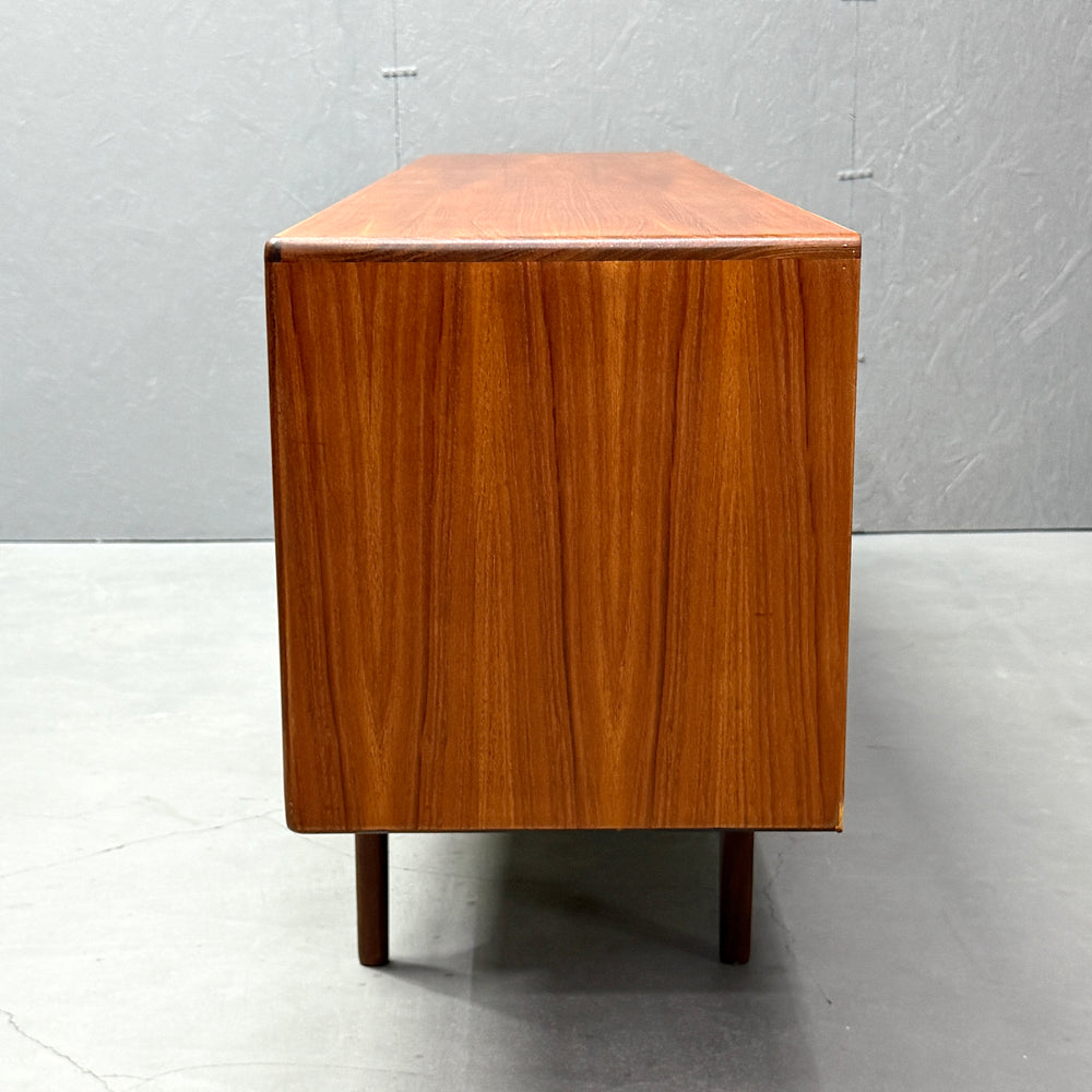 
                      
                        G-PLAN(ジープラン) / Fresco Long Jhon Sideboard フレスコ ロングジョン サイドボード (401)
                      
                    