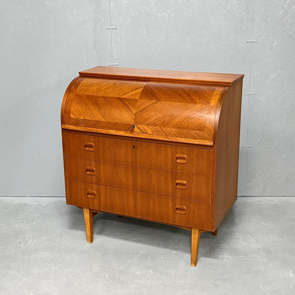 
                      
                        Vintage Roll-Top Writing Bureau ライティングビューロー
                      
                    