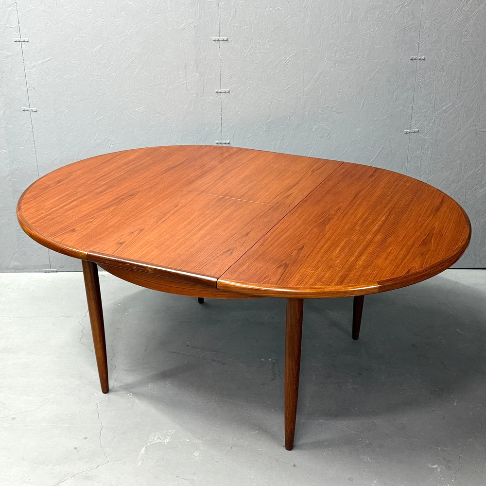 
                      
                        G-PLAN(ジープラン) / Fresco ROUND TABLE フレスコ ラウンドエクステンション ダイニングテーブル (501)
                      
                    