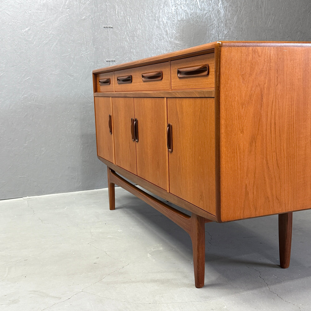 
                      
                        G-PLAN(ジープラン) / Fresco Sideboard フレスコ サイドボード (501)
                      
                    