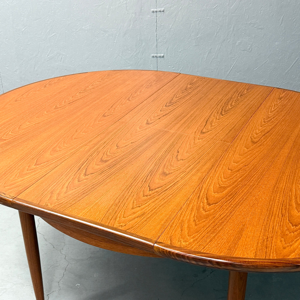 
                      
                        G-PLAN(ジープラン) / Fresco ROUND TABLE フレスコ ラウンドエクステンション ダイニングテーブル (502)
                      
                    