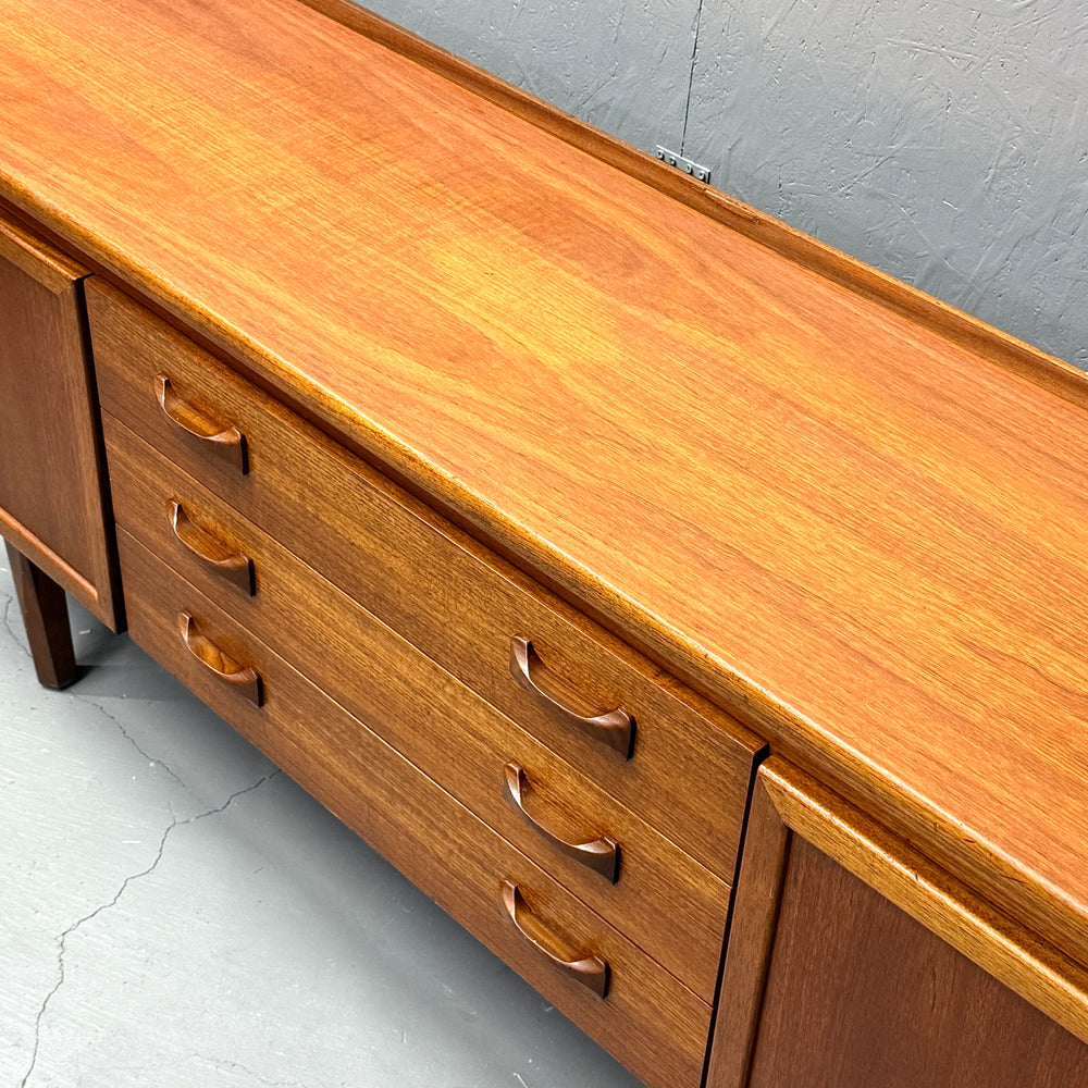 
                      
                        William Lawrence (ウィリアム・ローレンス) / Vintage SIDEBOARD ヴィンテージ サイドボード
                      
                    