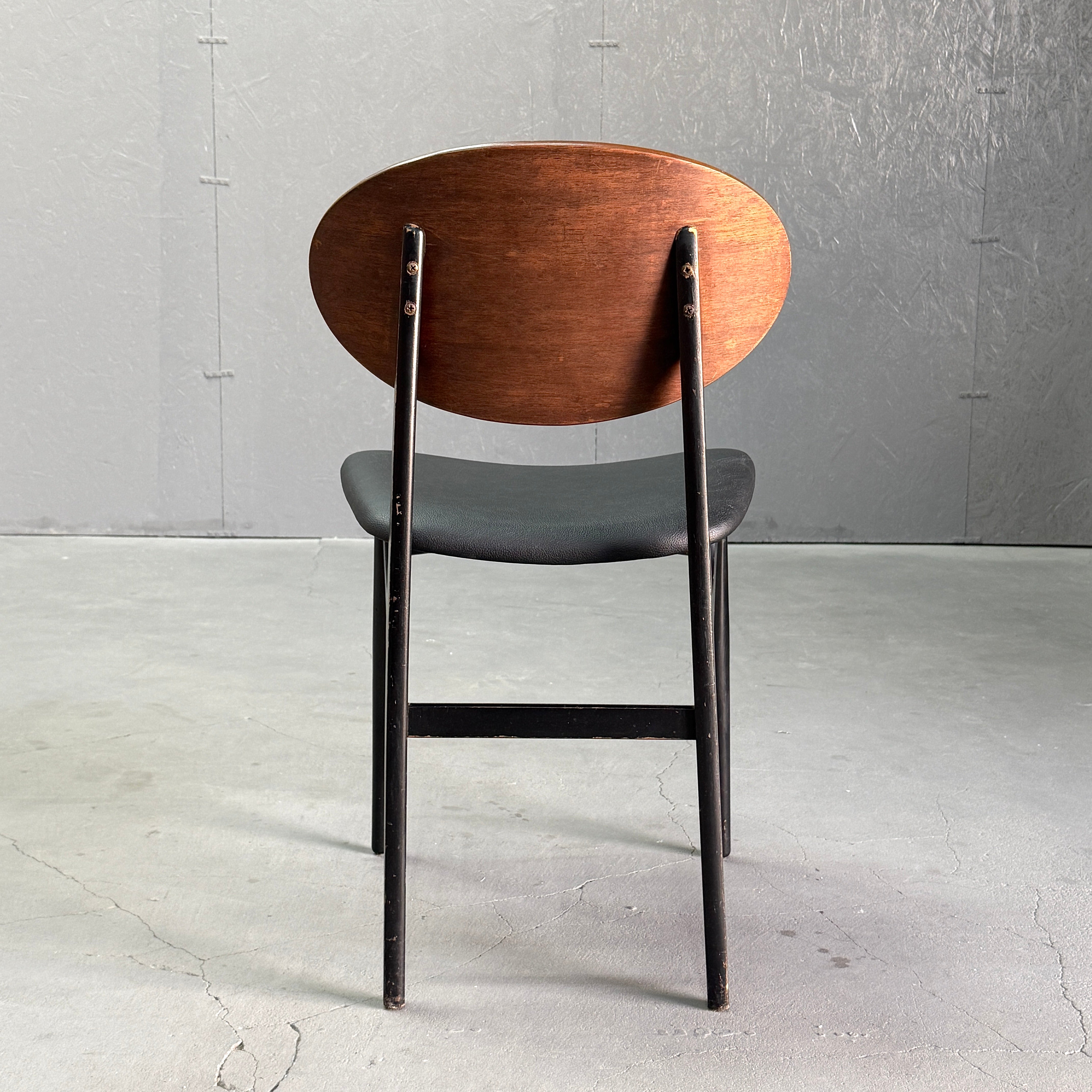 Beautility (ビューティリティ) / Vintage chair ヴィンテージ