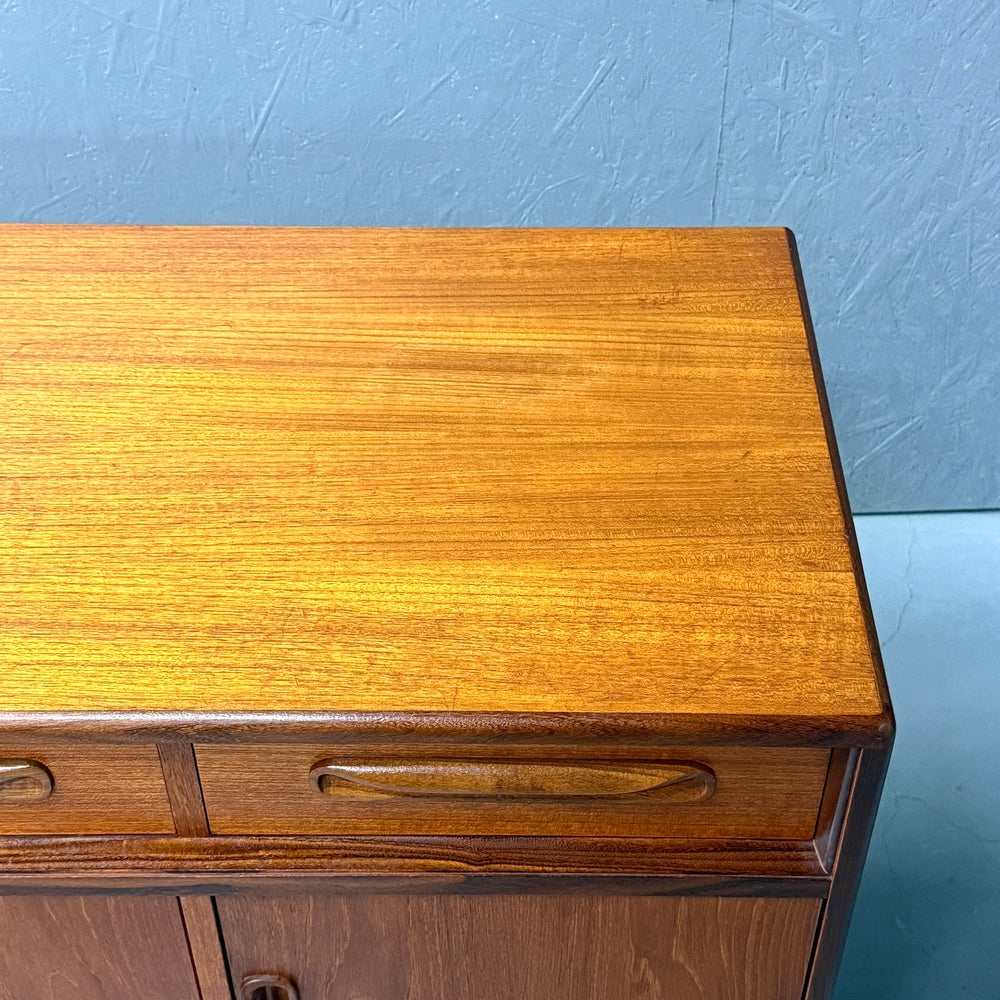 
                      
                        G-PLAN(ジープラン) / Fresco Sideboard フレスコ サイドボード (502)
                      
                    