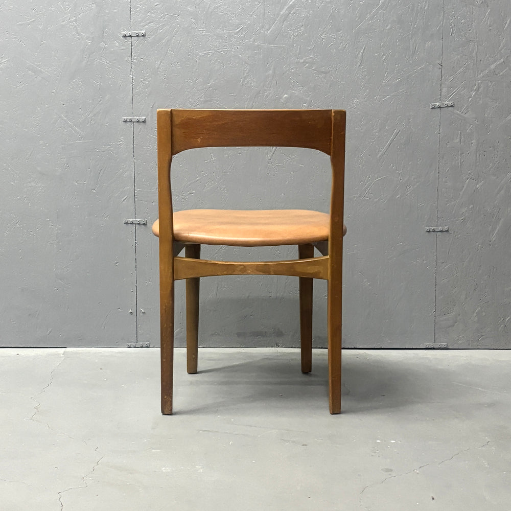 
                      
                        Nathan(ネイサン) / DINING CHAIR ダイニングチェア (403)
                      
                    