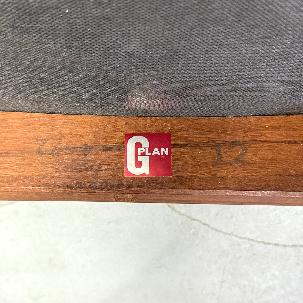 
                      
                        G-PLAN(ジープラン) / DINING CHAIR スラットバックチェア (401)
                      
                    