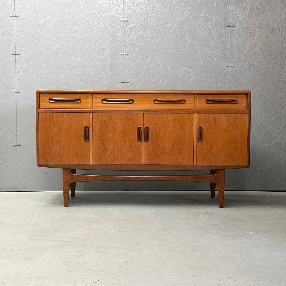 
                      
                        G-PLAN(ジープラン) / Fresco Sideboard フレスコ サイドボード (501)
                      
                    