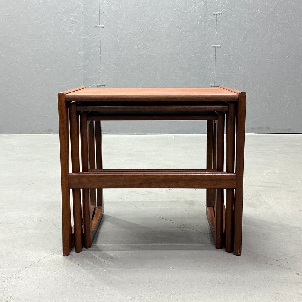 
                      
                        G-PLAN(ジープラン) / QUADRILLE NEST TABLE クアドリル ネストテーブル (401)
                      
                    