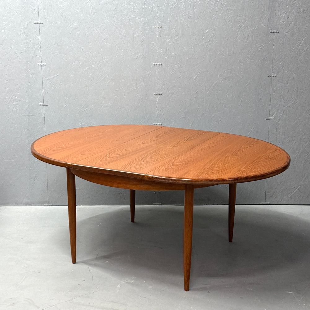 
                      
                        G-PLAN(ジープラン) / Fresco ROUND TABLE フレスコ ラウンドエクステンション ダイニングテーブル (502)
                      
                    