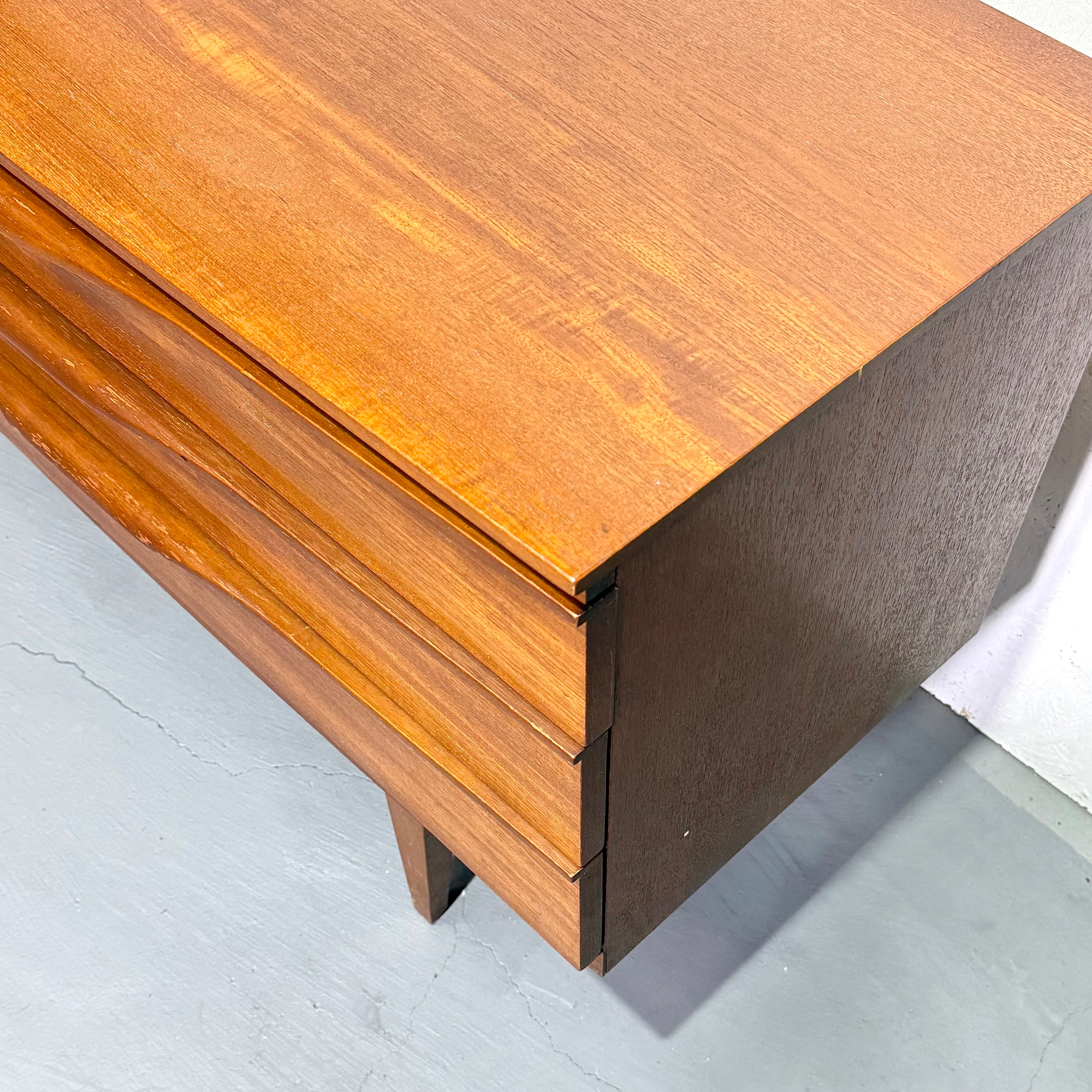 Beautility ヴィンテージ サイドボード (301)