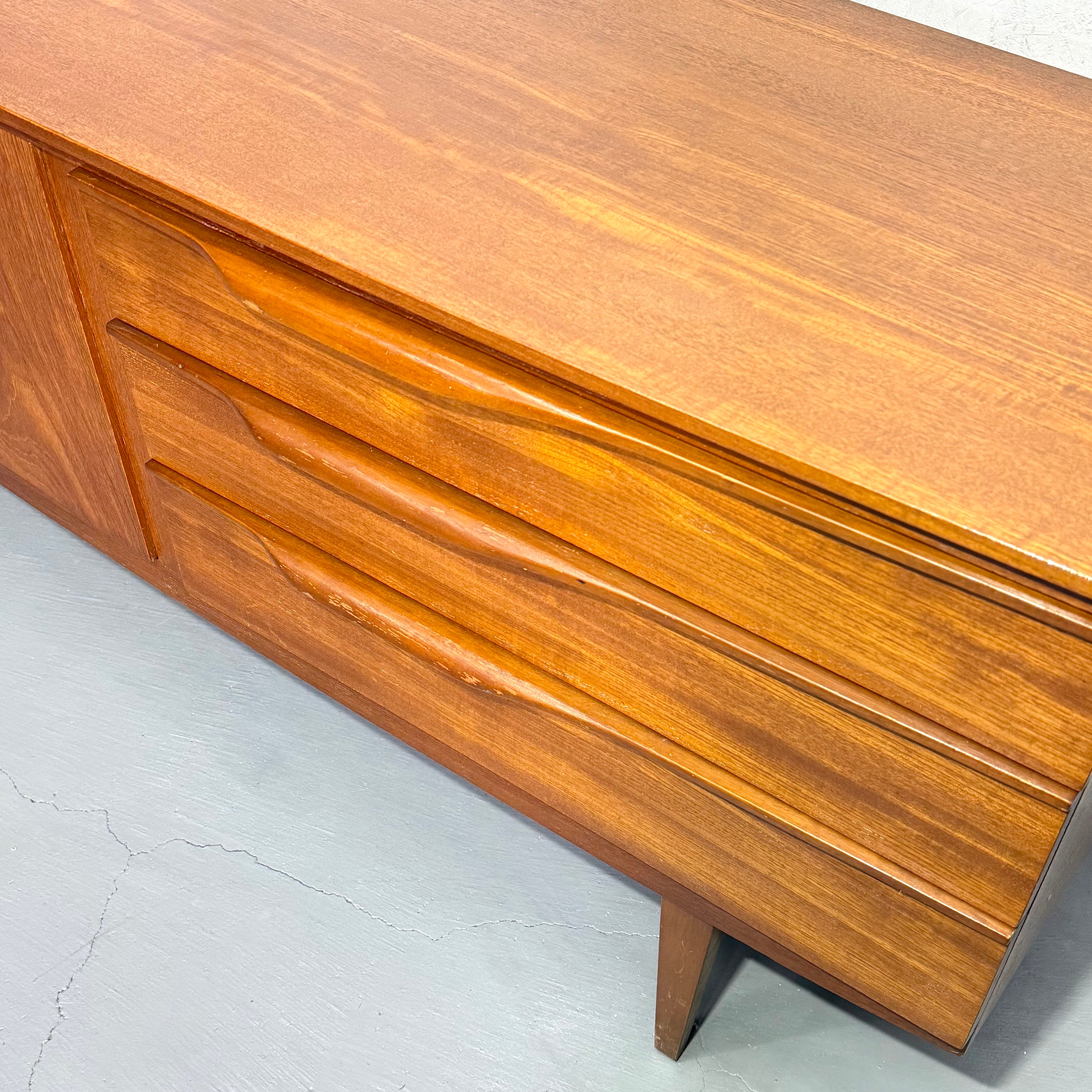 Beautility ヴィンテージ サイドボード (301)