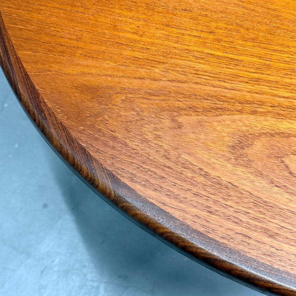 
                      
                        G-PLAN(ジープラン) / WHALE TAILE OVAL TABLE ホエールレッグ オーバルダイニングテーブル (401)
                      
                    