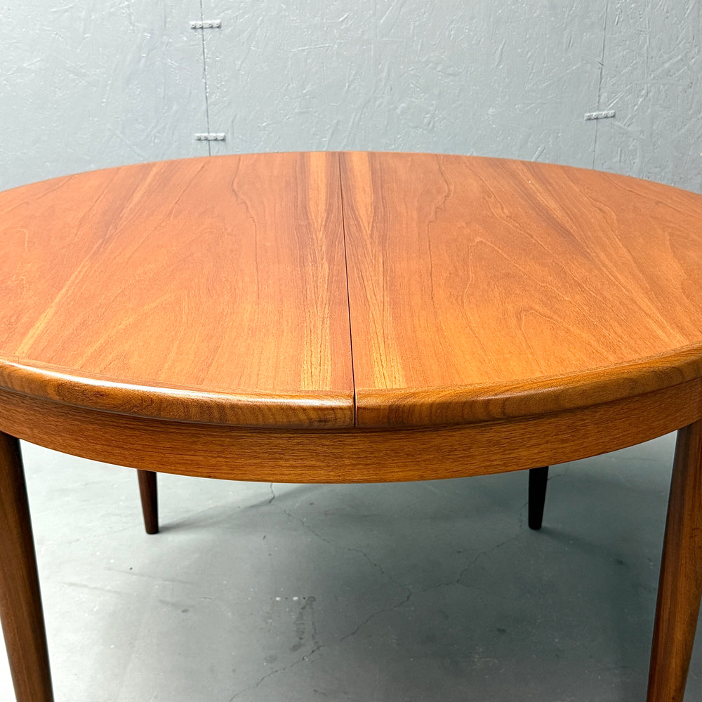 
                      
                        G-PLAN(ジープラン) / Fresco ROUND TABLE フレスコ ラウンドエクステンション ダイニングテーブル (503)
                      
                    