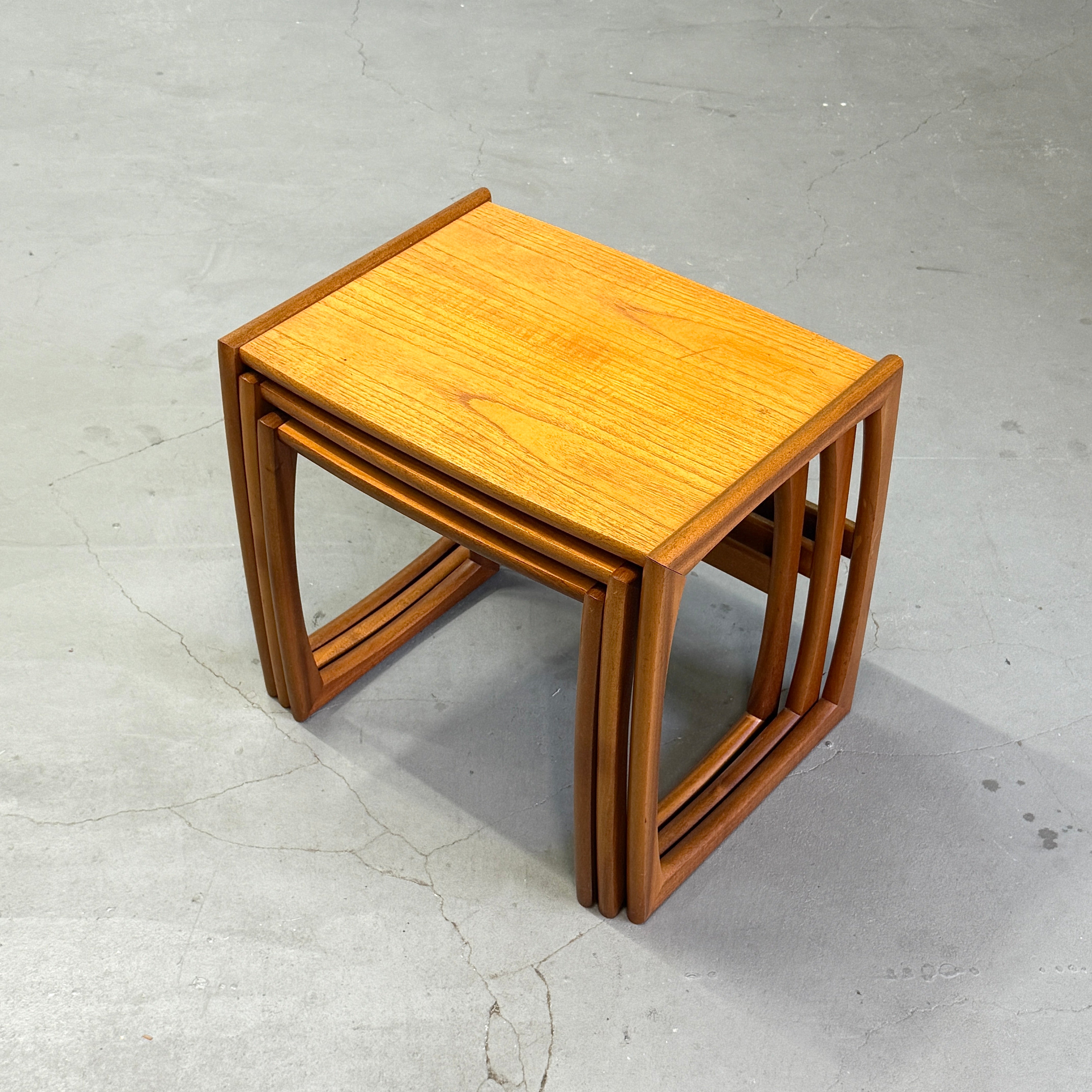 Teak Nest of Tables チーク ネストテーブル – NONOR FURNITURE