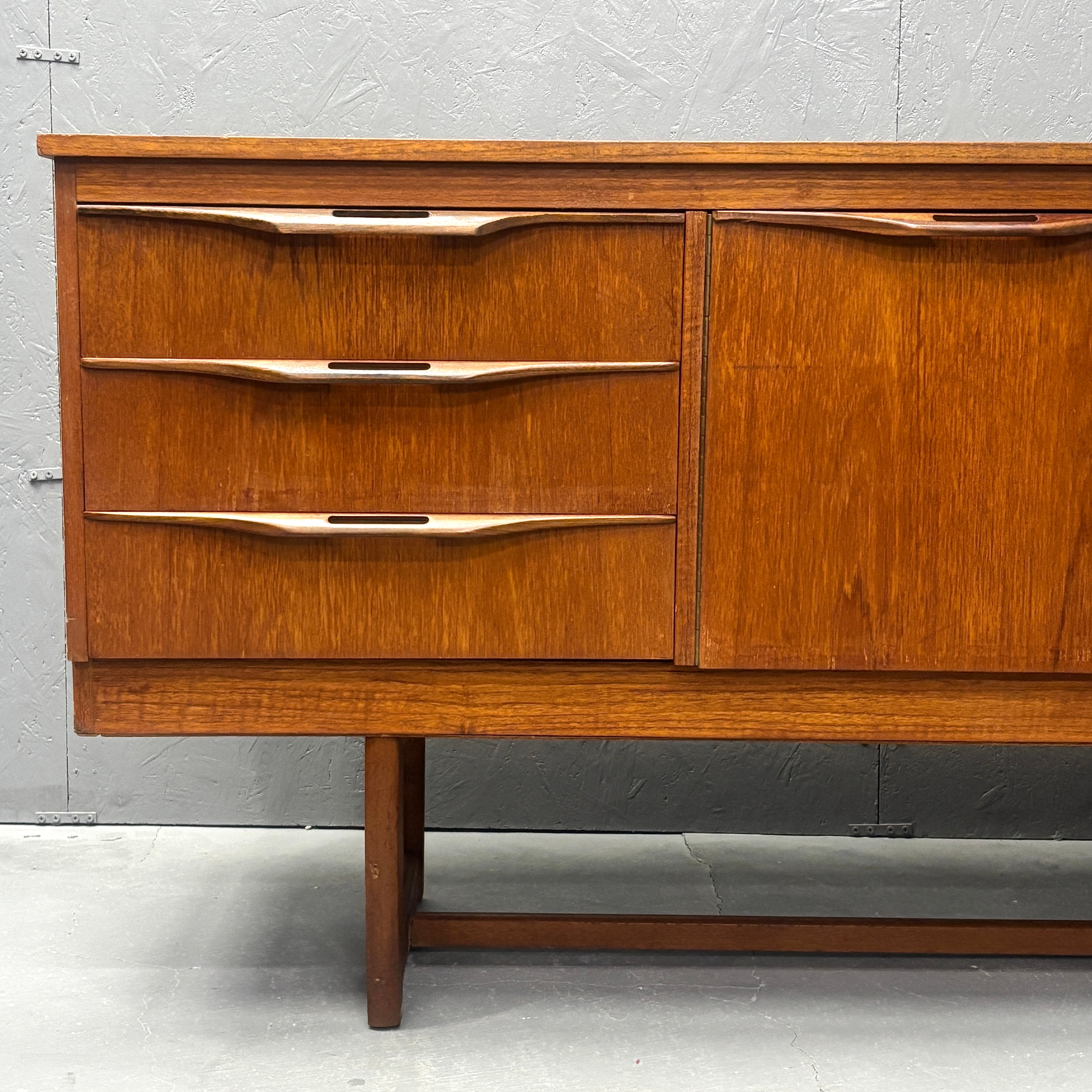 Stonehill(ストーンヒル) / Vintage Sideboard (401) – NONOR FURNITURE
