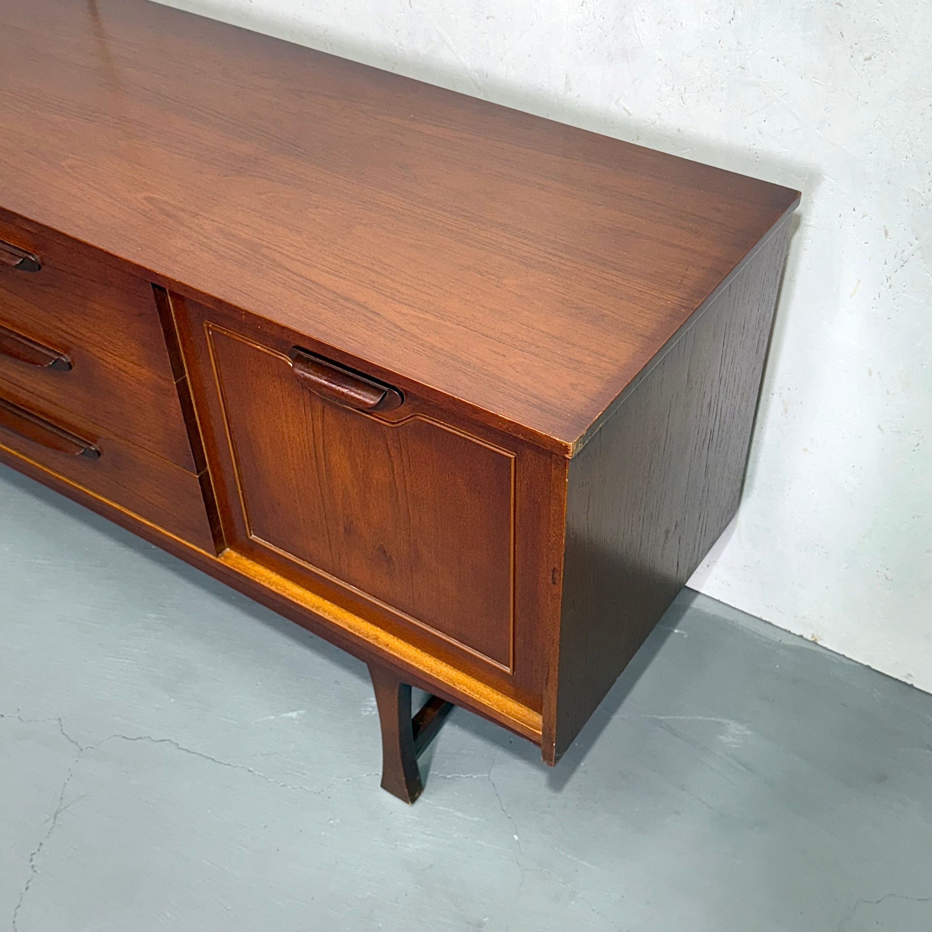 STONEHILL ストーンヒル ヴィンテージサイドボード (301) STONEHILL ストーンヒル ヴィンテージサイドボード (301) STONEHILL