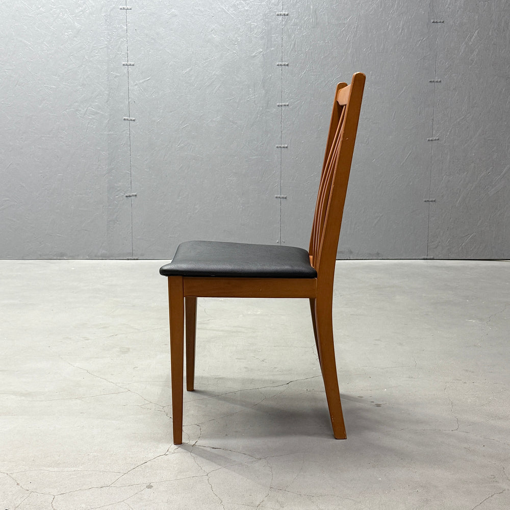 
                      
                        Vintage dining chair 英国ヴィンテージ ダイニングチェア (402)
                      
                    