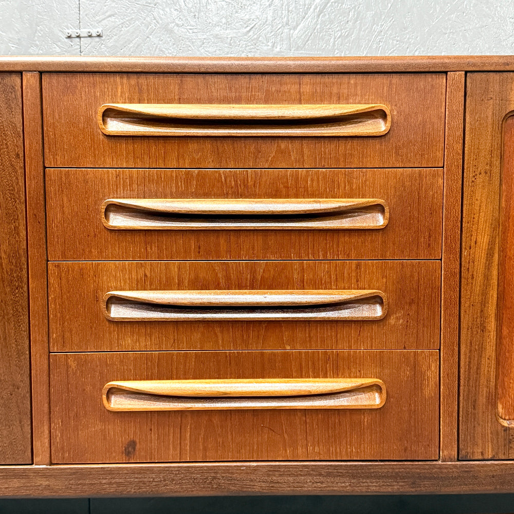 
                      
                        G-PLAN(ジープラン) / Fresco Long Jhon Sideboard フレスコ ロングジョン サイドボード (401)
                      
                    
