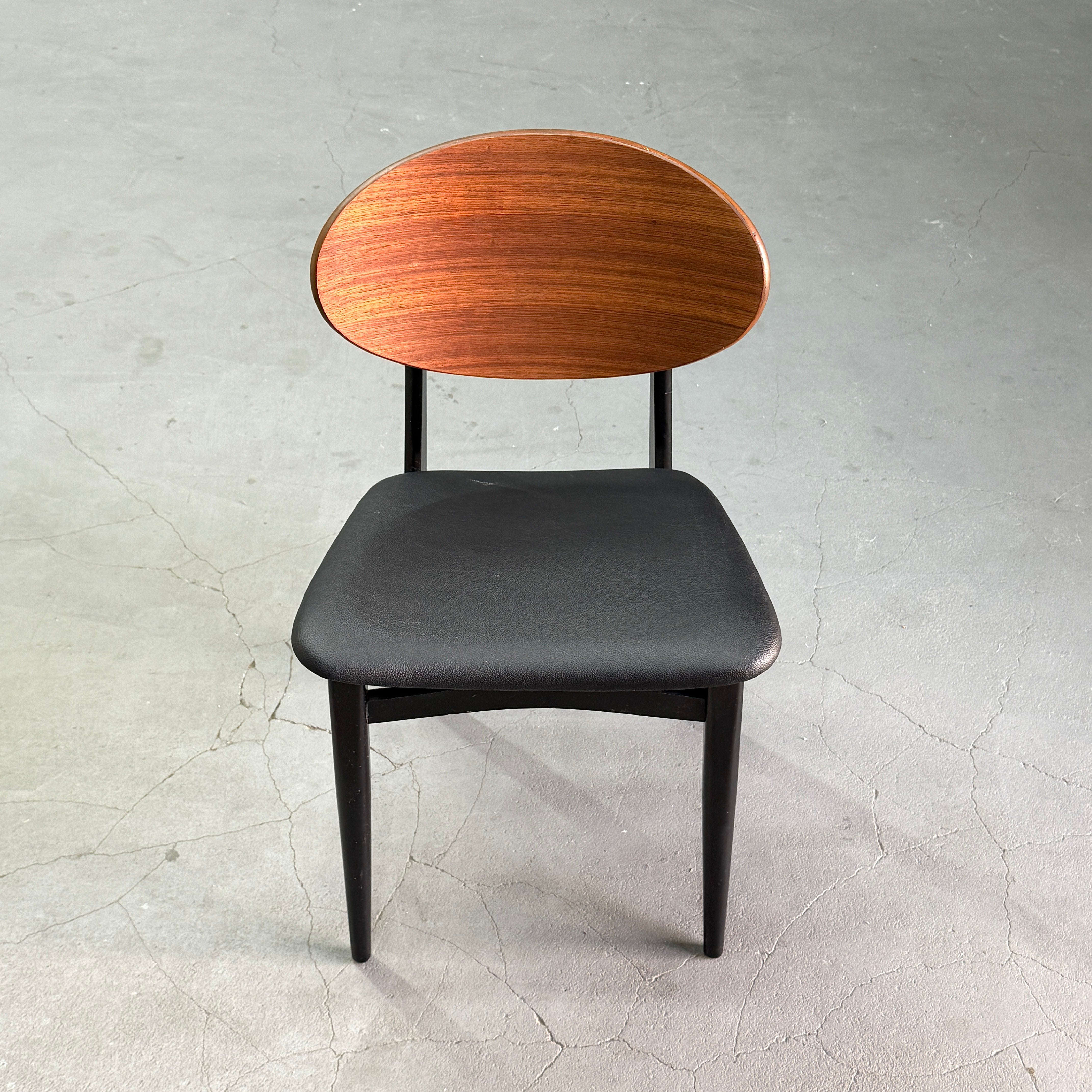 イギリス Beautility ヴィンテージ ダイニングチェア (2) Beautility (ビューティリティ) / Vintage chair ヴィンテージ