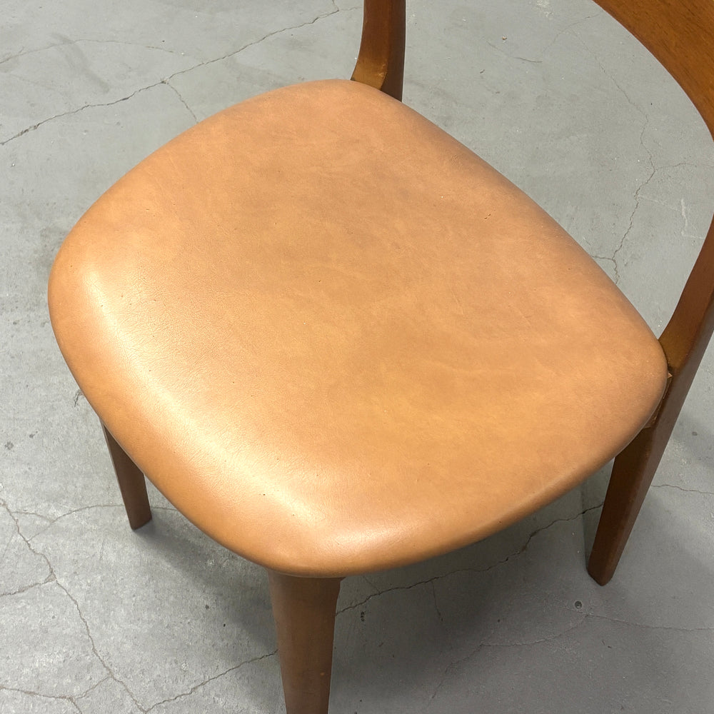 
                      
                        Nathan(ネイサン) / DINING CHAIR ダイニングチェア (401)
                      
                    