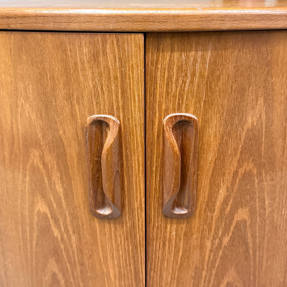 
                      
                        G-PLAN(ジープラン) / Frsco CONER CABINET フレスコ コーナーキャビネット
                      
                    