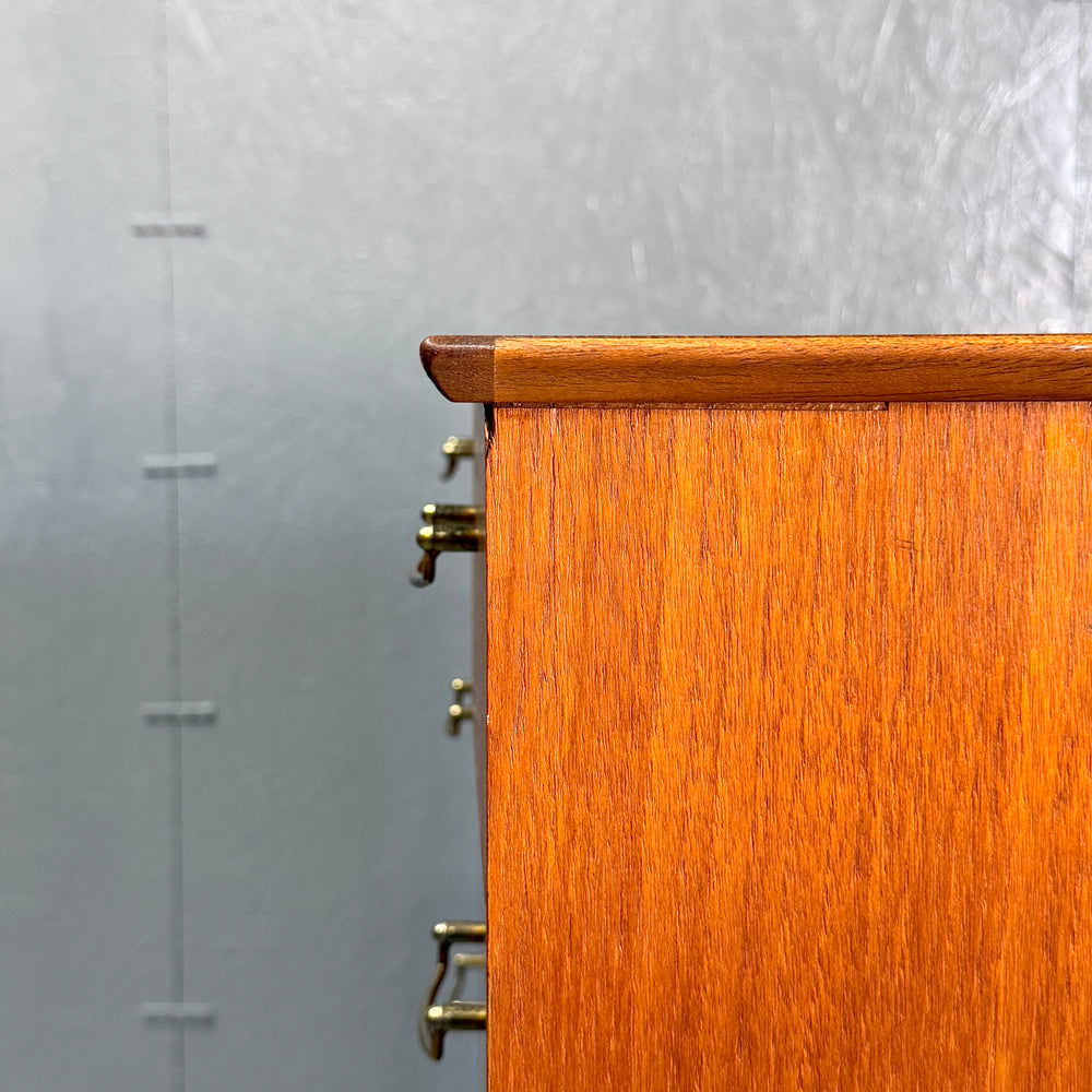 
                      
                        Teak 5-Drawer Chest ヴィンテージ 5段チェスト
                      
                    
