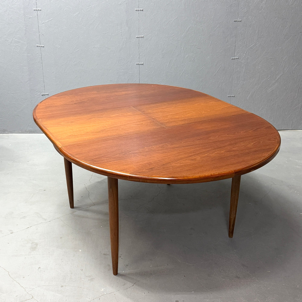 
                      
                        G-PLAN(ジープラン) / Fresco ROUND TABLE フレスコ ラウンドエクステンション ダイニングテーブル (506)
                      
                    