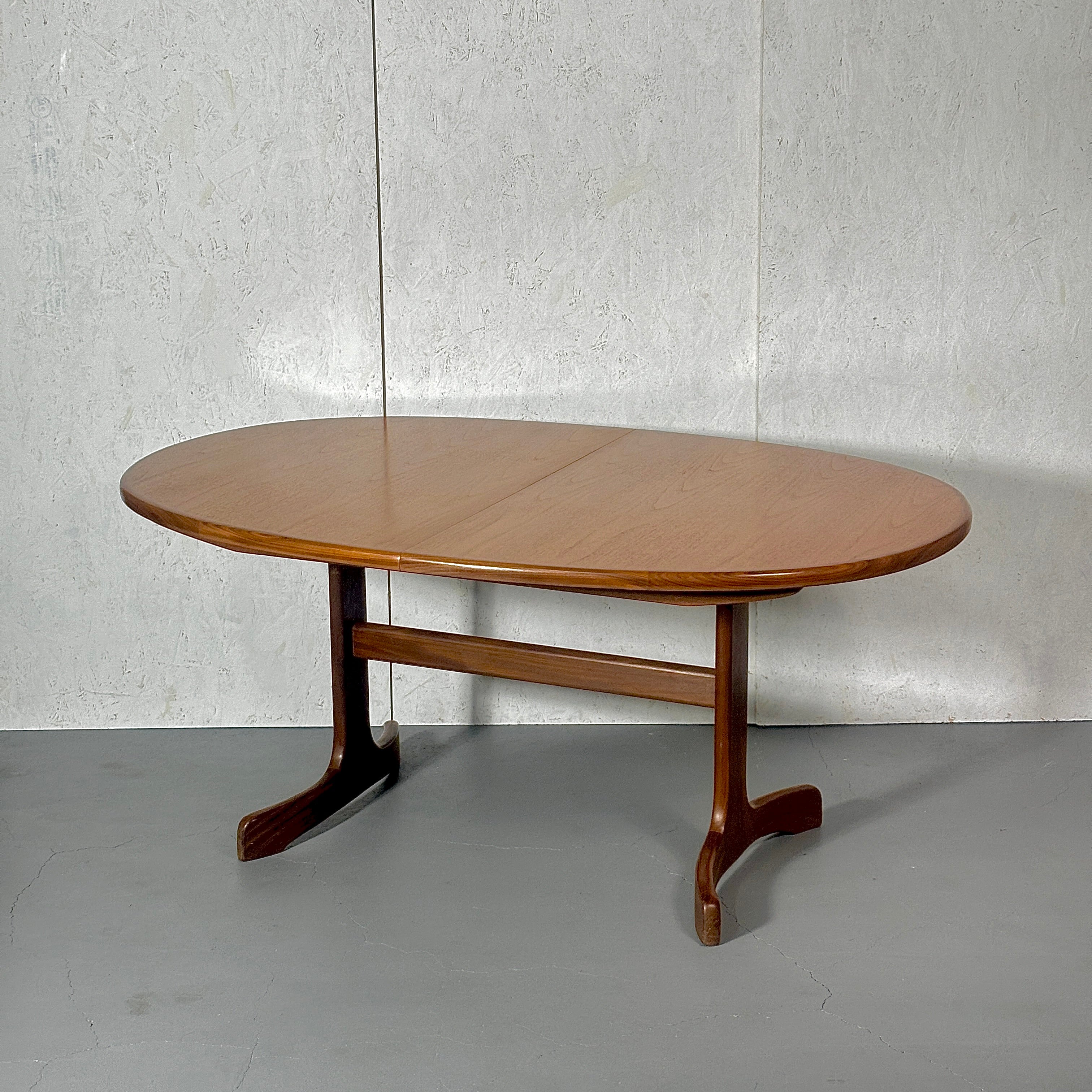 G Plan ホエールレッグダイニングテーブル G-PLAN】ホエールレッグ ダイニングテーブル – TIME HYPE