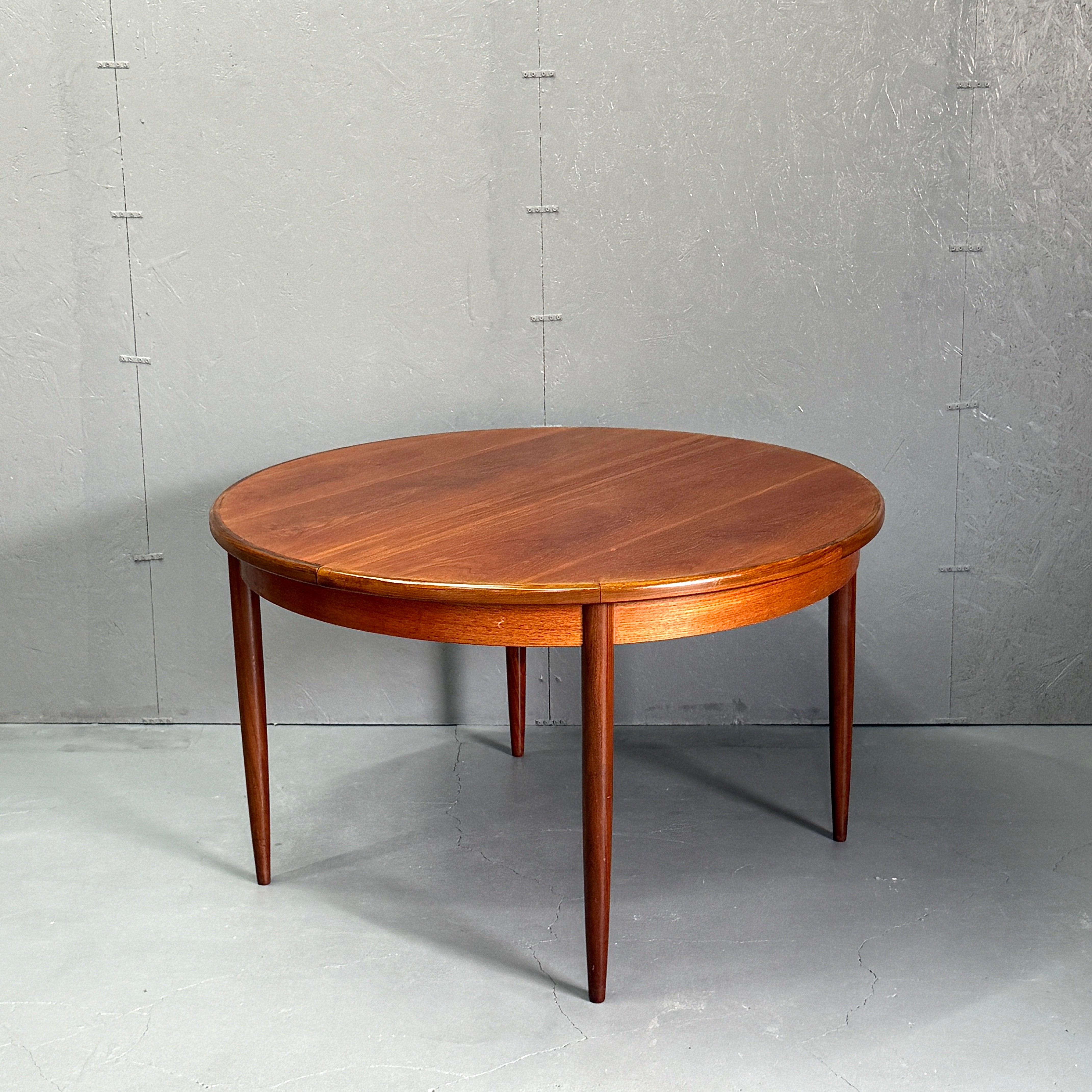 ダイニングテーブル – NONOR FURNITURE