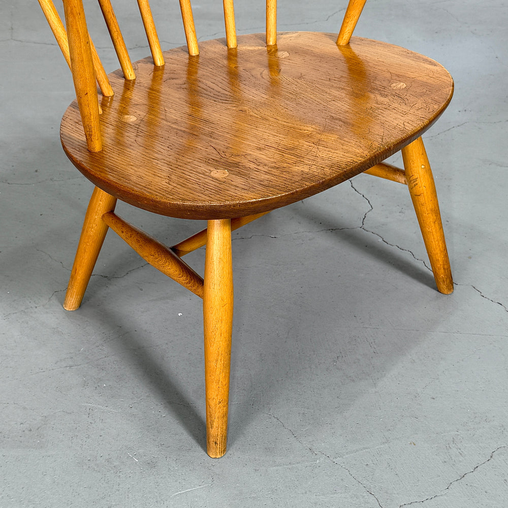 
                      
                        ERCOL(アーコール) COWHORN CHAIR / カウホーンチェア (302)
                      
                    