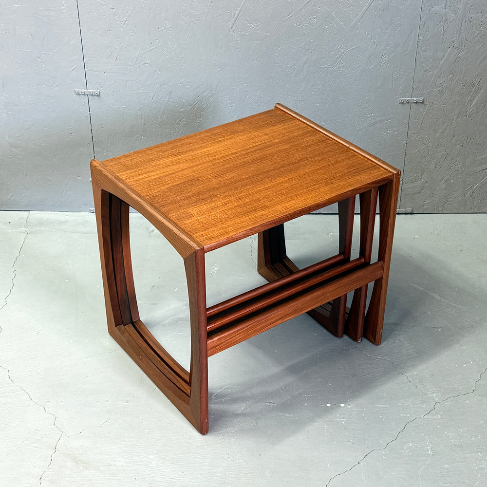 
                      
                        G-PLAN(ジープラン) / QUADRILLE NEST TABLE クアドリル ネストテーブル (2)
                      
                    