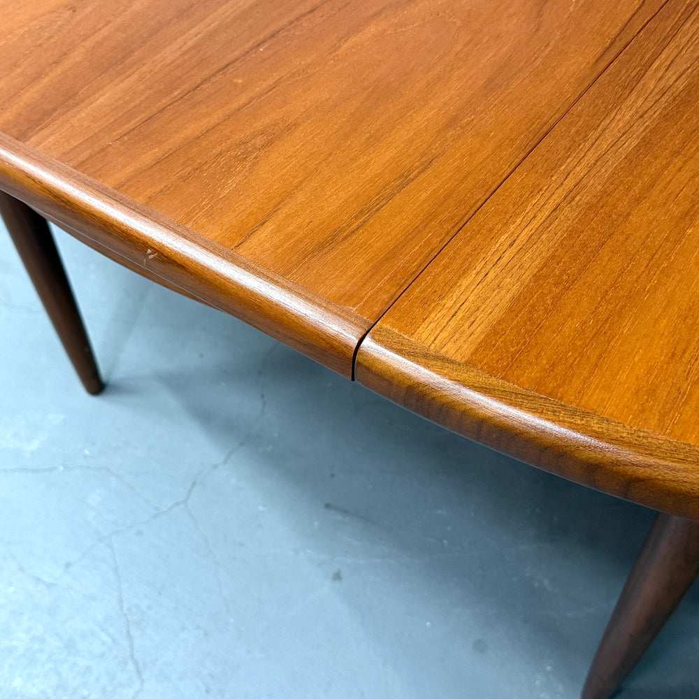 
                      
                        G-PLAN(ジープラン) / Fresco ROUND TABLE フレスコ ラウンドエクステンション ダイニングテーブル (503)
                      
                    