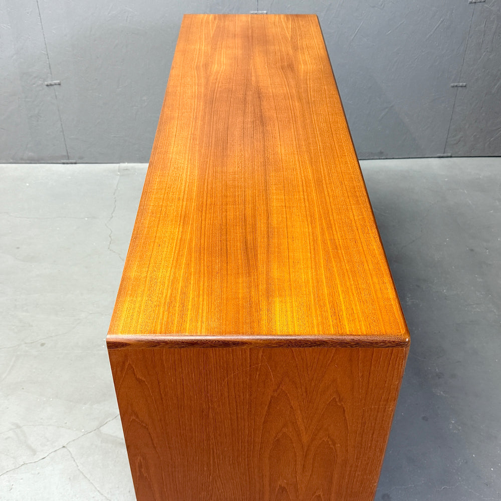 
                      
                        G-PLAN(ジープラン) / Fresco Sideboard フレスコ サイドボード (501)
                      
                    