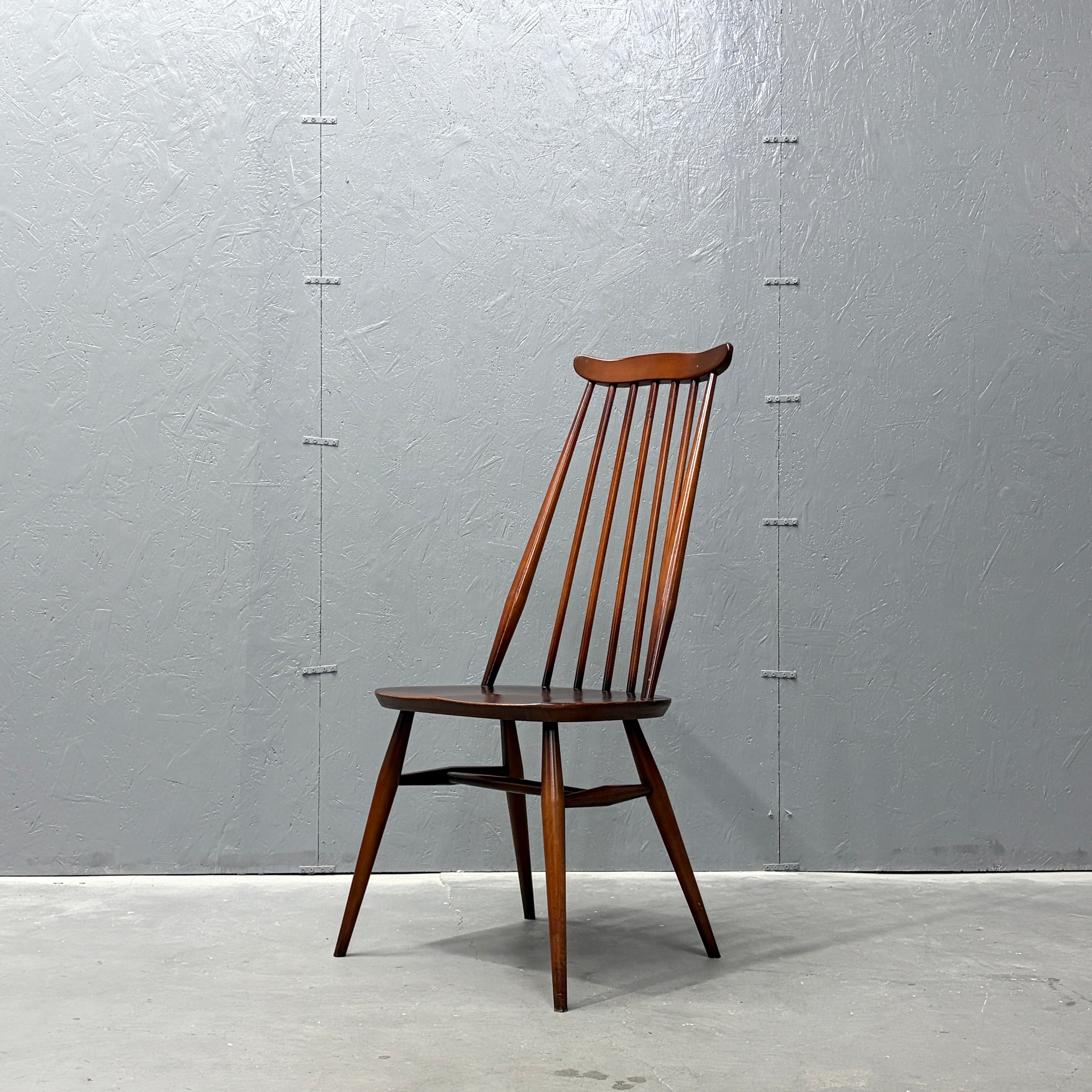 ERCOL(アーコール) ゴールドスミスチェア ダークコロニアル (606) ERCOL(アーコール) / GOLDSMITH CHAIR DARK ゴールドスミスチェア