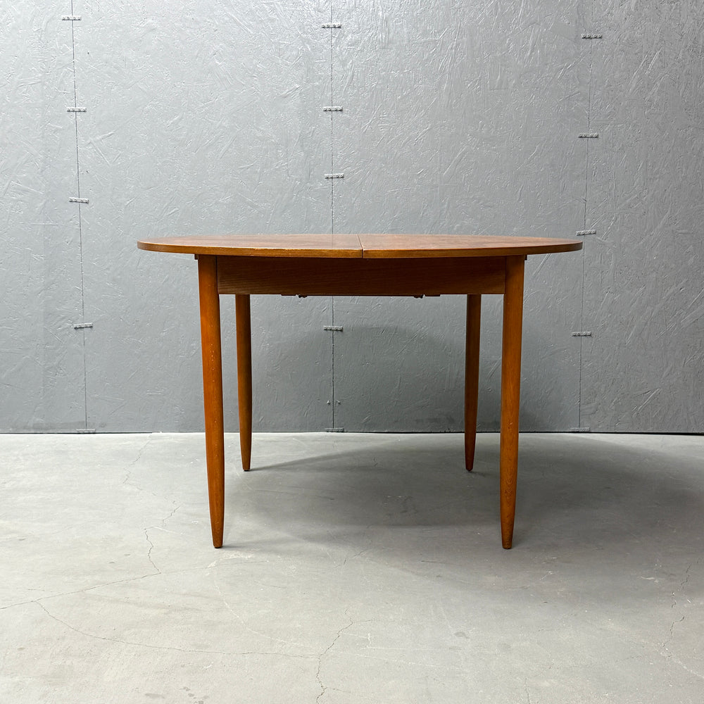 
                      
                        TEAK EXTENSION ROUND TABLE チークラウンドテーブル (501)
                      
                    