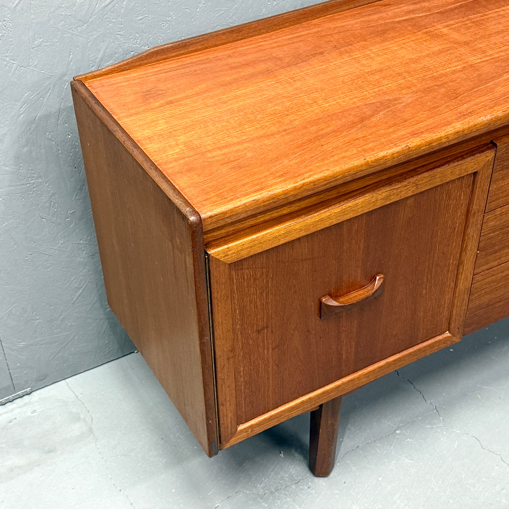 
                      
                        William Lawrence (ウィリアム・ローレンス) / Vintage SIDEBOARD ヴィンテージ サイドボード
                      
                    