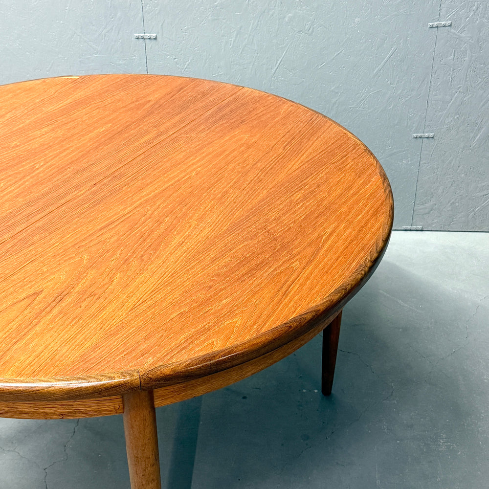 
                      
                        G-PLAN(ジープラン) / Fresco ROUND TABLE フレスコ ラウンドエクステンション ダイニングテーブル (409)
                      
                    