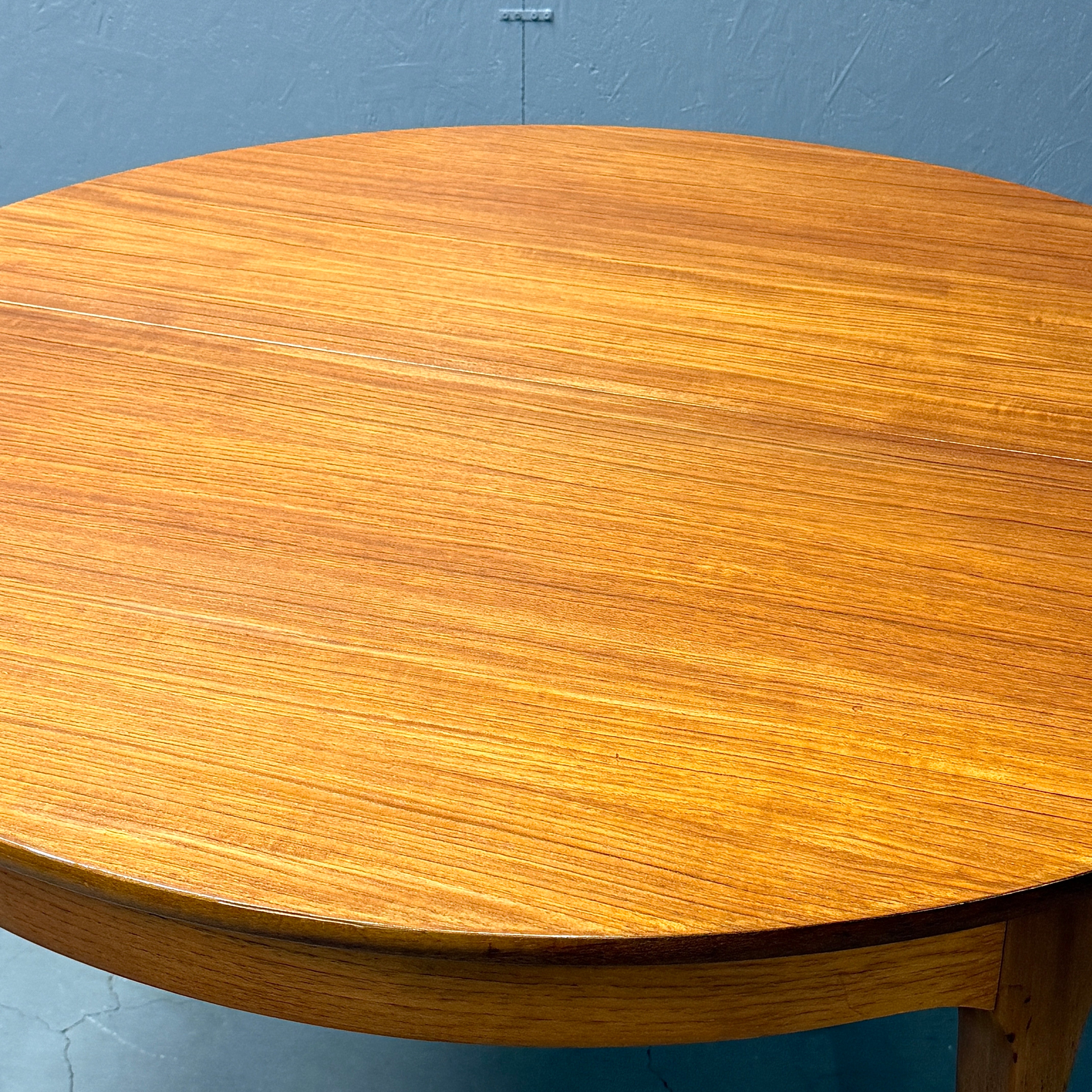 SUTCLIFFE OF TODMORDEN / Extension round table エクステンション