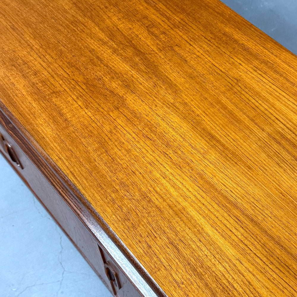 
                      
                        G-PLAN(ジープラン) / Fresco Sideboard フレスコ サイドボード (502)
                      
                    