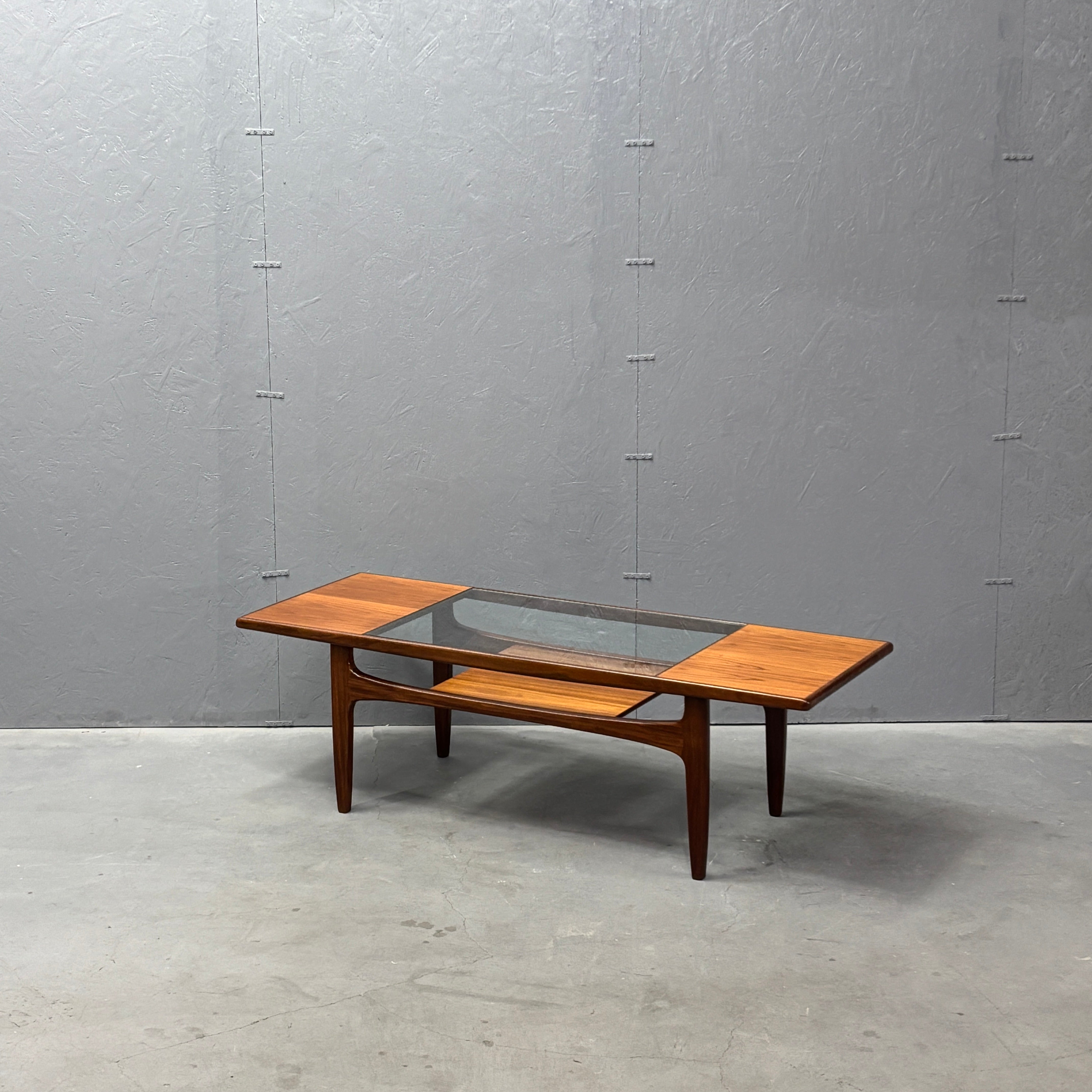 G-PLAN(ジープラン) ガラストップ コーヒーテーブル (501) G-PLAN(ジープラン) / GLASS TOP COFFEE TABLE ガラストップ コーヒー