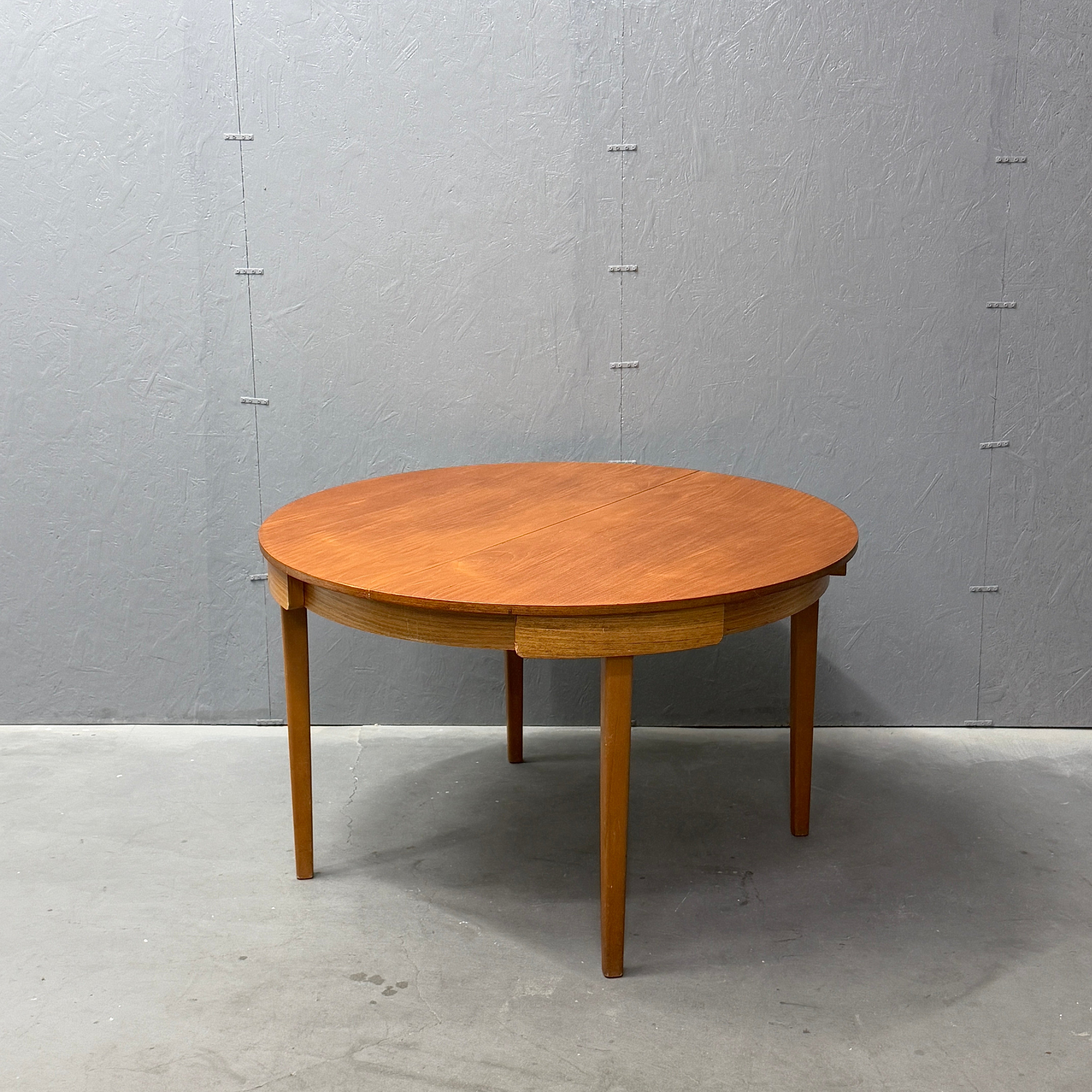 Nathan(ネイサン) / EXTENSION ROUND TABLE エクステンション ラウンド