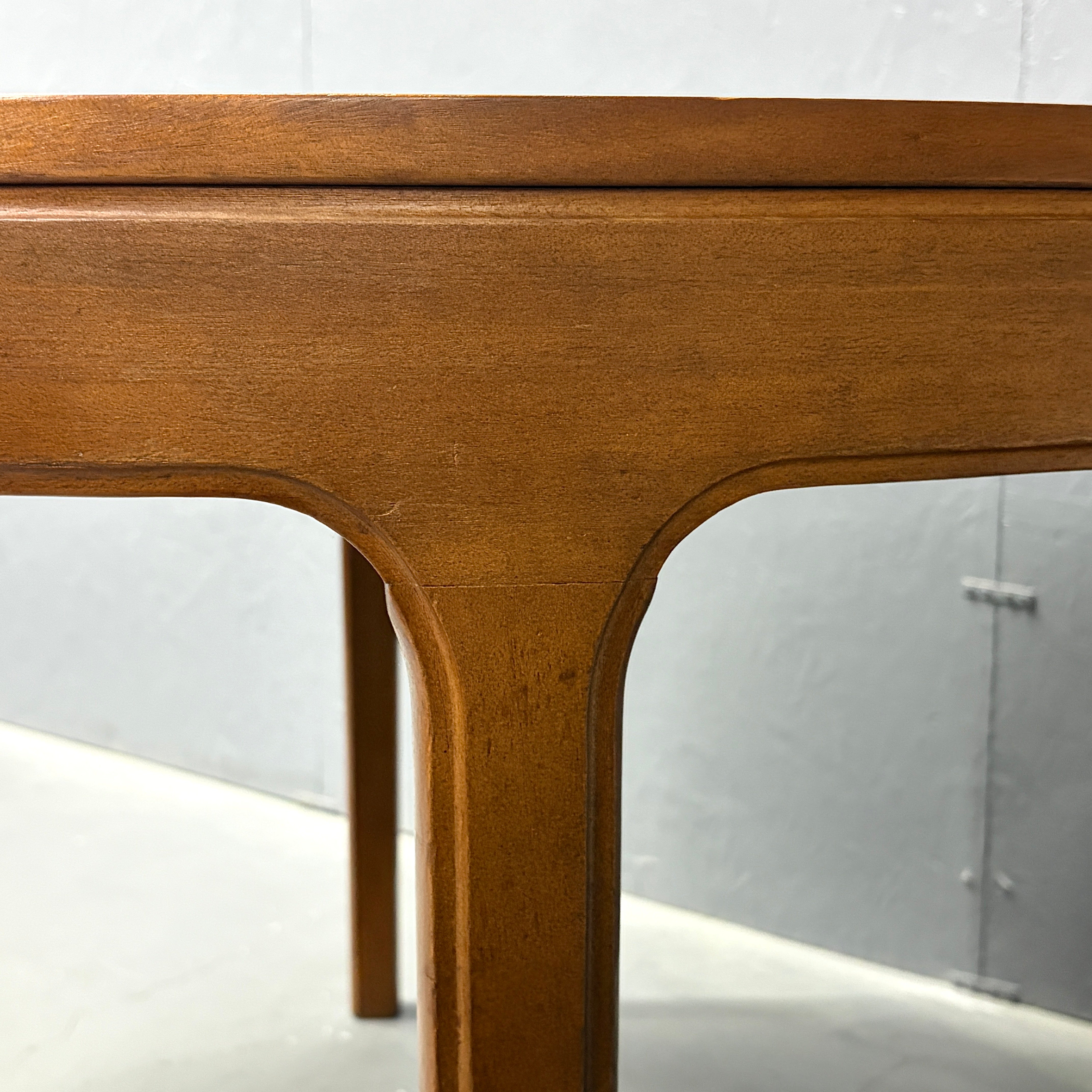 Nathan(ネイサン) / EXTENSION ROUND TABLE エクステンション ラウンド