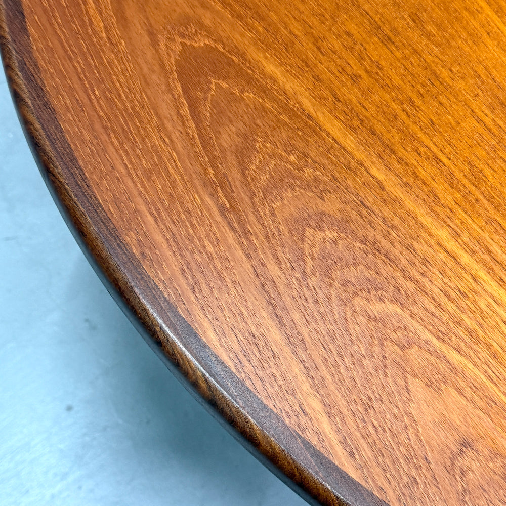 
                      
                        G-PLAN(ジープラン) / WHALE TAILE OVAL TABLE ホエールレッグ オーバルダイニングテーブル (401)
                      
                    
