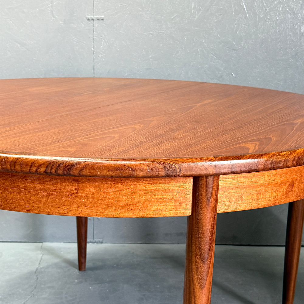 
                      
                        G-PLAN(ジープラン) / Fresco ROUND TABLE フレスコ ラウンドエクステンション ダイニングテーブル (404)
                      
                    